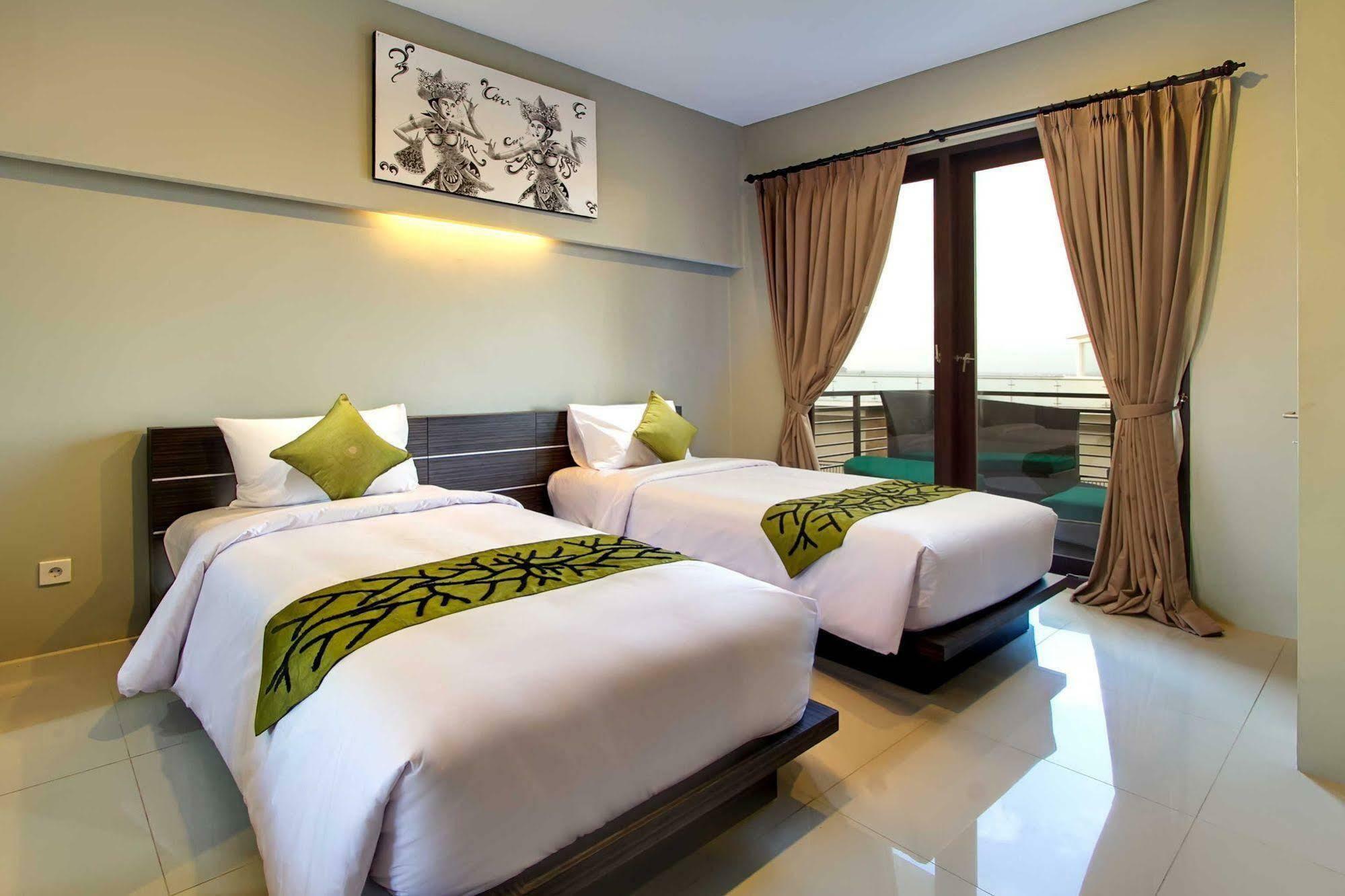 Parkside Denbukit Residence & Suite Jimbaran Bagian luar foto